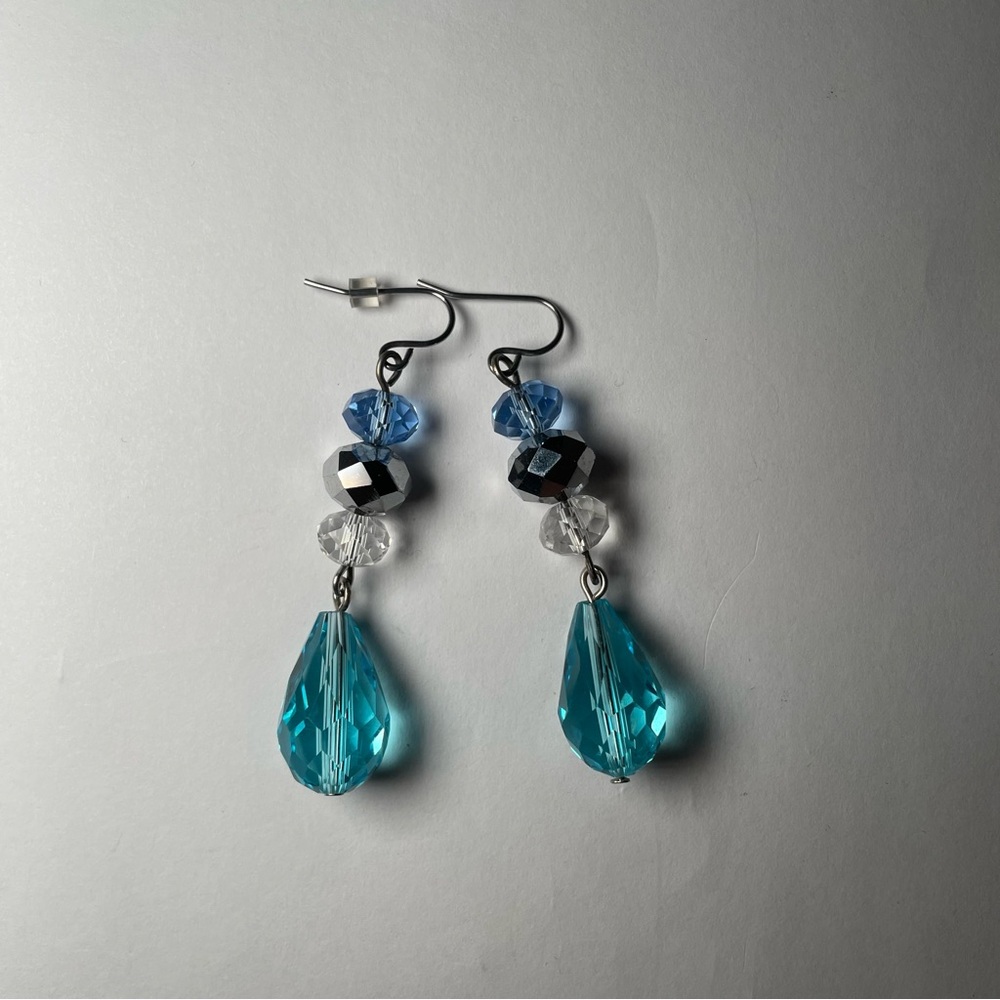 Sparkling Blue and Silver Teardrop Earrings
